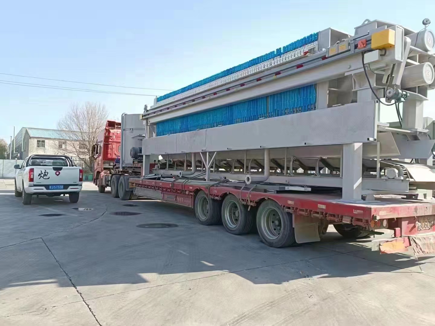 太康管道疏通公司分享下解决马桶水箱问题。